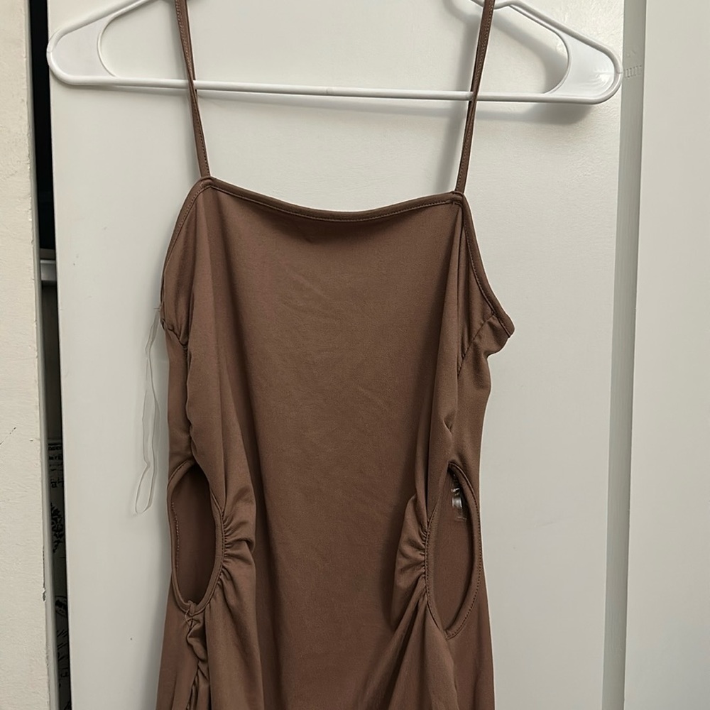 Brown dress